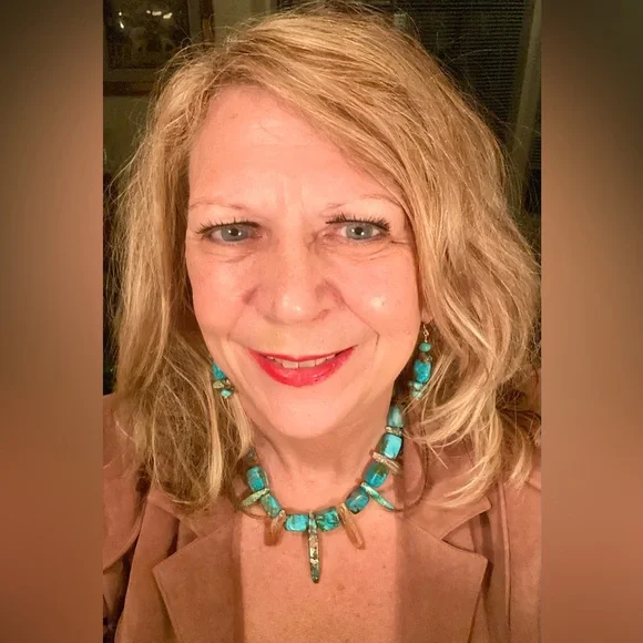 New Sally House Original Necklace & Earrings Set - Picture 2 of 2